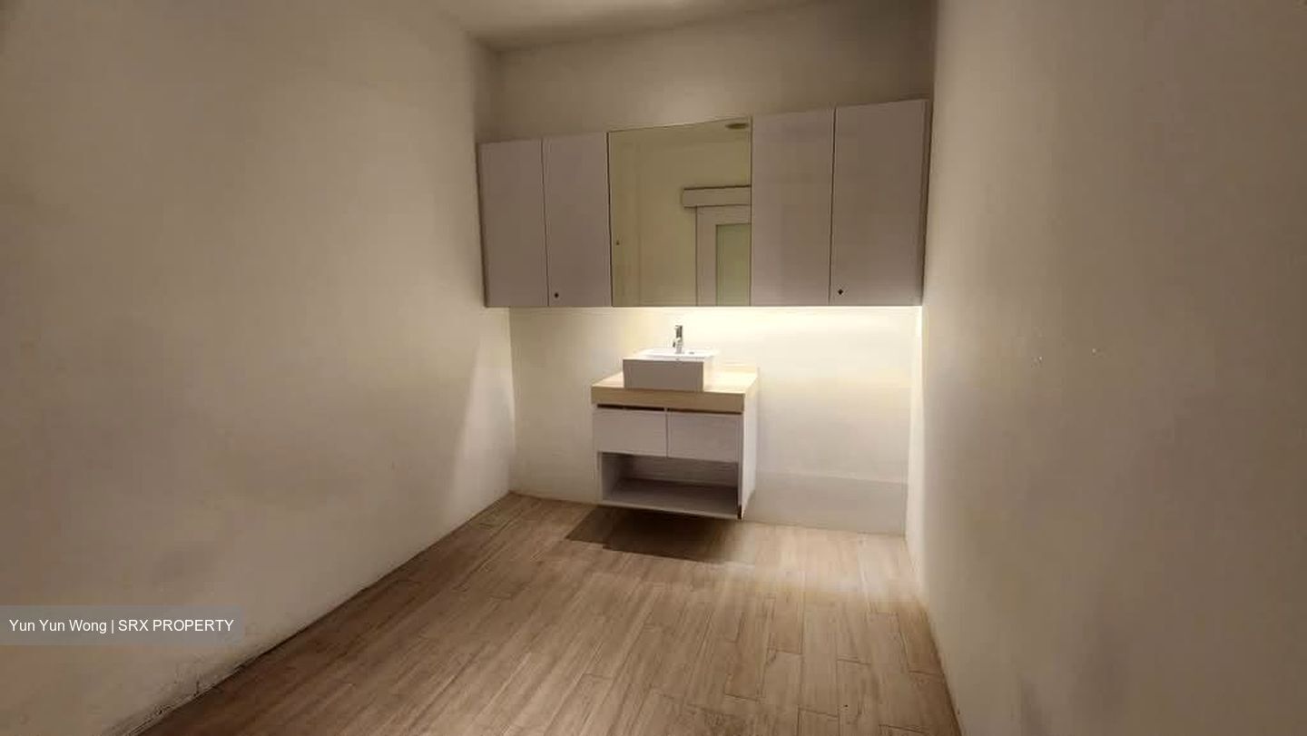Ang Mo Kio Avenue 8 (D20), Shop House #601907551